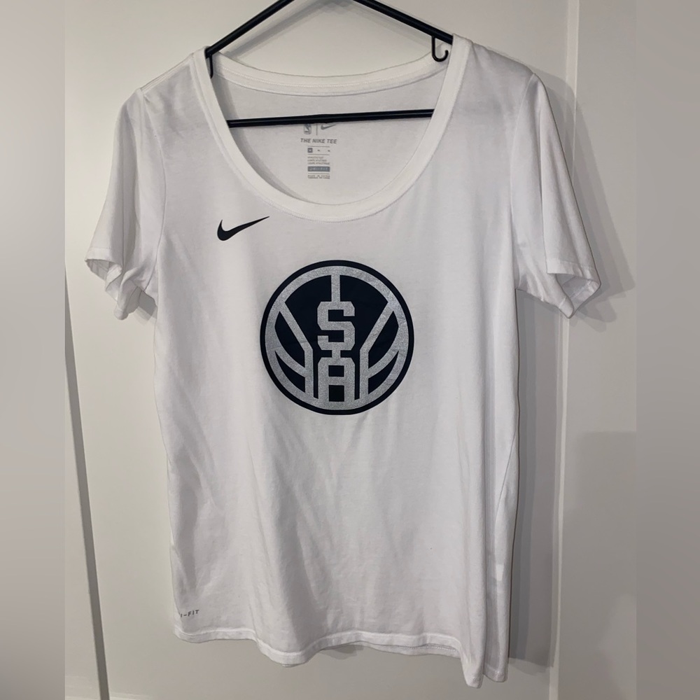 Nike San Antonio Spurs Tee